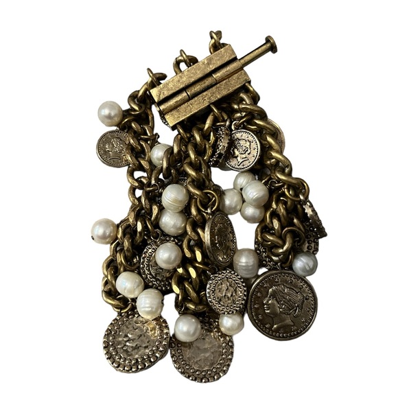 VINTAGE COIN AND PEARL BRACELET - Picture 5 of 9